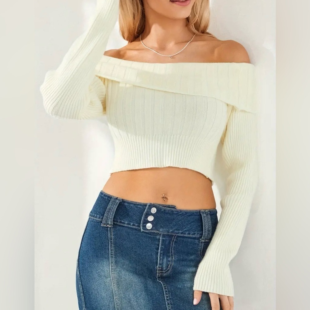 Off Shoulder T-Shirt,